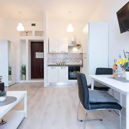 Ana Apartamento Pula